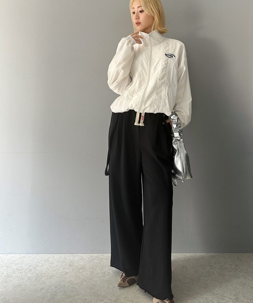 classicalelf(クラシカルエルフ)の「大人のレトロテイスト。配色ライントラックジップブルゾン(ブルゾン・レディース・ネイビー/ベージュ/ホワイト系その他・LARGE/X-LARGE/SMALL/MEDIUM)」の18枚目の写真