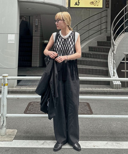 feepur(フェピュール)の「マクラメフリンジビスチェ(ベスト・レディース・ブラック/アイボリー・MEDIUM)」の4枚目の写真