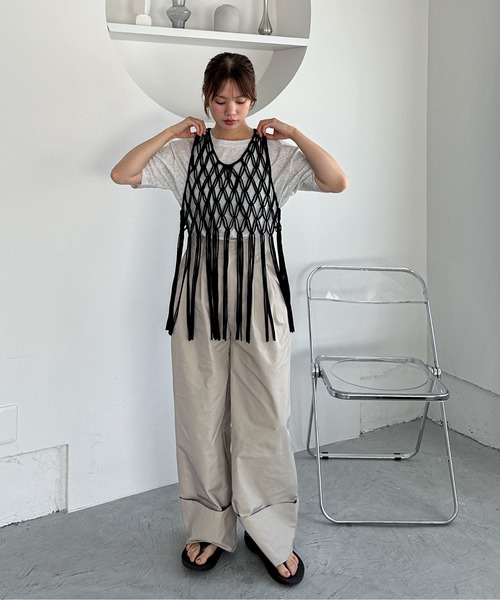 feepur(フェピュール)の「マクラメフリンジビスチェ(ベスト・レディース・ブラック/アイボリー・MEDIUM)」の14枚目の写真