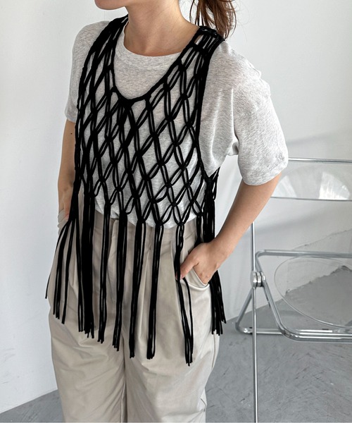 feepur(フェピュール)の「マクラメフリンジビスチェ(ベスト・レディース・ブラック/アイボリー・MEDIUM)」の17枚目の写真