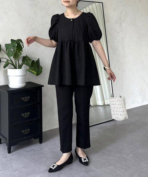 prose verse（プロズヴェール）の「【ON・OFF使える】パールボタンペプラムブラウスセットアップ（ワンピース・レディース・アイボリー/ブラック・LARGE/MEDIUM）」の2枚目の写真