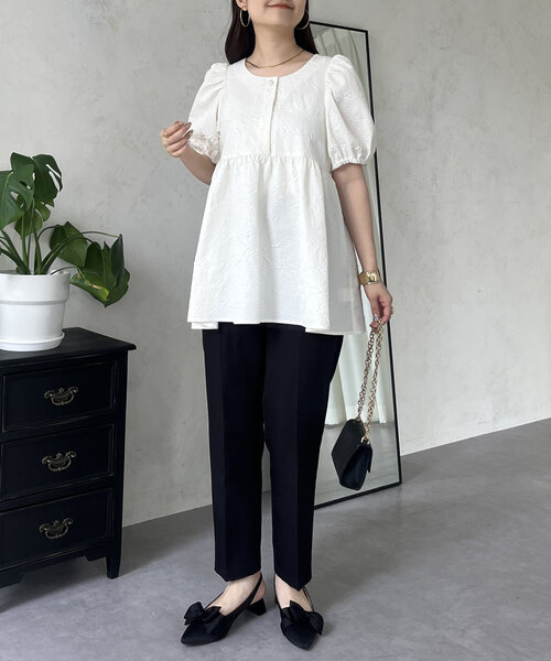 prose verse（プロズヴェール）の「【ON・OFF使える】パールボタンペプラムブラウスセットアップ（ワンピース・レディース・アイボリー/ブラック・LARGE/MEDIUM）」の6枚目の写真