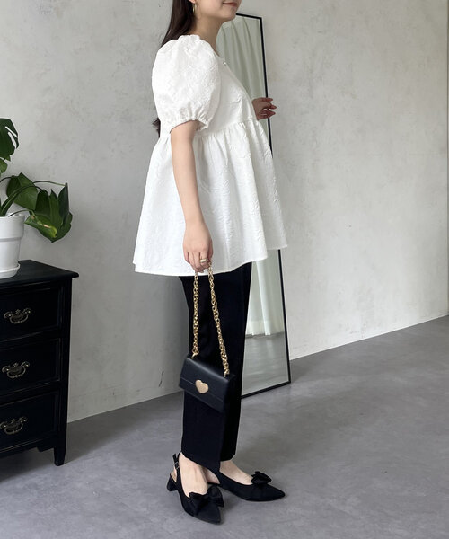 prose verse（プロズヴェール）の「【ON・OFF使える】パールボタンペプラムブラウスセットアップ（ワンピース・レディース・アイボリー/ブラック・LARGE/MEDIUM）」の10枚目の写真