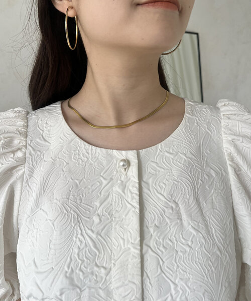 prose verse（プロズヴェール）の「【ON・OFF使える】パールボタンペプラムブラウスセットアップ（ワンピース・レディース・アイボリー/ブラック・LARGE/MEDIUM）」の21枚目の写真