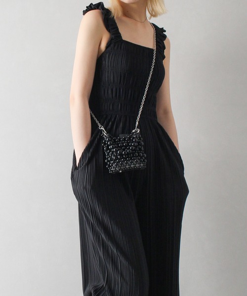 SpRay（スプレイ）の「ランダムプリーツサロペット（サロペット/オーバーオール・レディース・ベージュ/ブラック/グレー・FREE）」の2枚目の写真