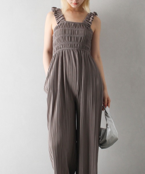 SpRay（スプレイ）の「ランダムプリーツサロペット（サロペット/オーバーオール・レディース・ベージュ/ブラック/グレー・FREE）」の22枚目の写真