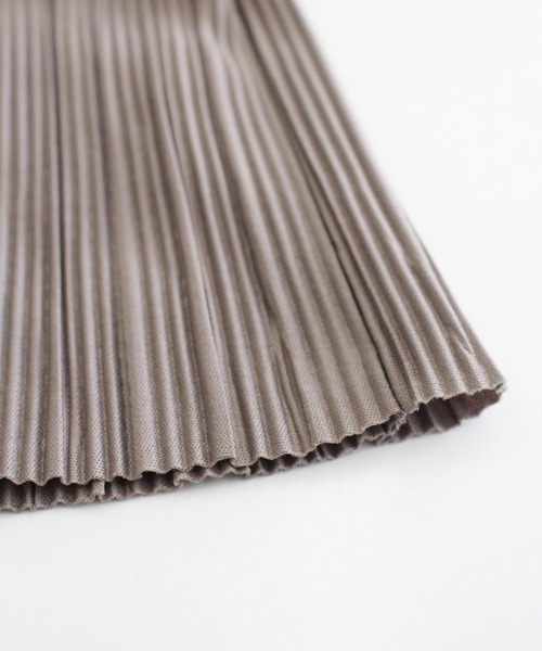 SpRay（スプレイ）の「ランダムプリーツサロペット（サロペット/オーバーオール・レディース・ベージュ/ブラック/グレー・FREE）」の6枚目の写真