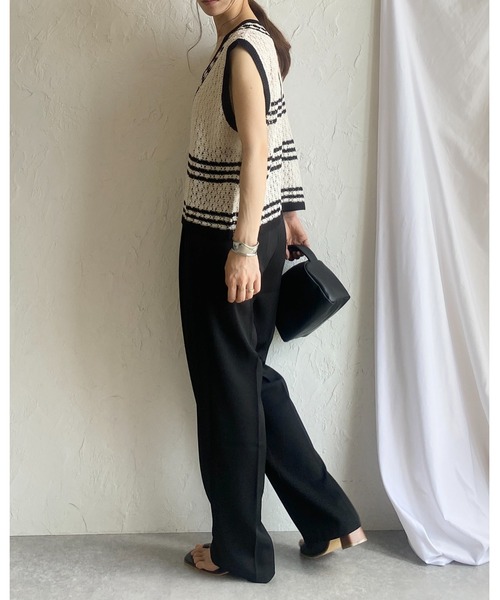 She's Closet（シーズクローゼット）の「ショート丈深Vネック透かし編みメッシュかぎ編みクロシェベスト（ベスト・レディース・アイボリー/ブラック/グレー・FREE）」の13枚目の写真