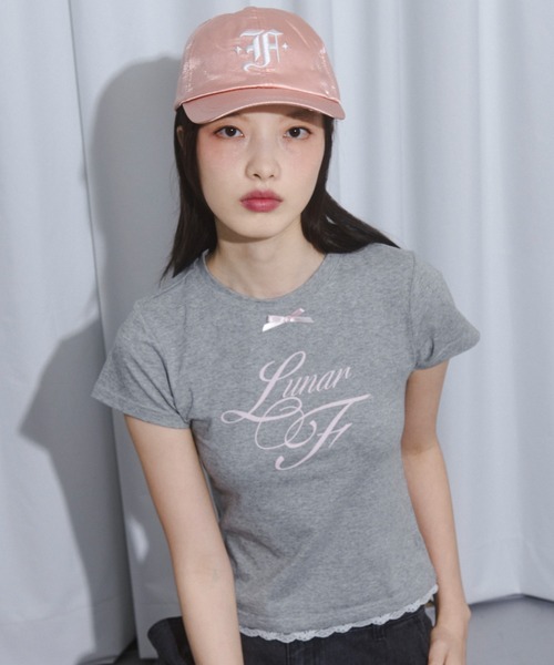 FCMM(エフシーエムエム)の「RIBBON CROP TEE/リボンクロップT(Tシャツ/カットソー・レディース・ブラック/グレー/ホワイト・MEDIUM/SMALL)」の3枚目の写真