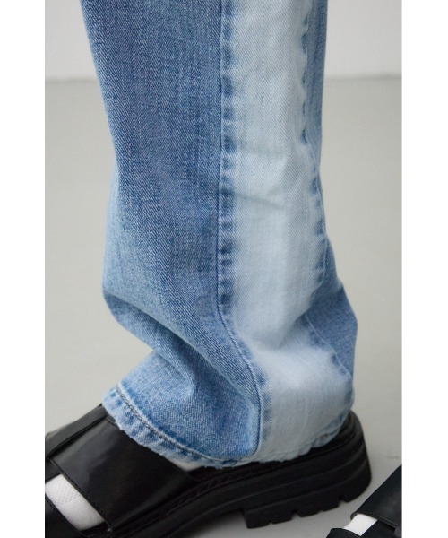 【セール】AZUL DENIM マイクロフレアデニム（デニムパンツ）｜AZUL BY MOUSSY（アズールバイマウジー）