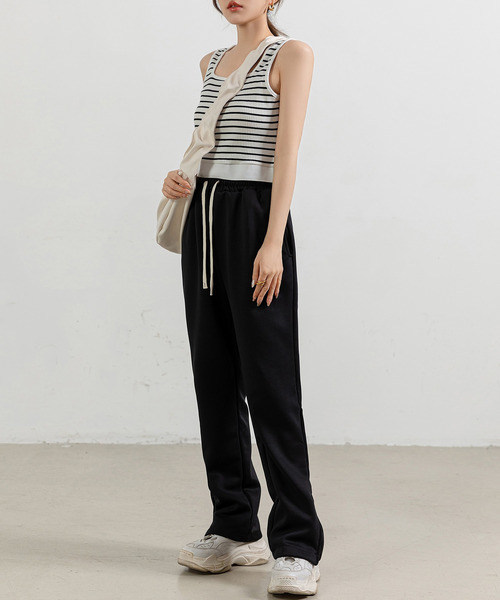 DAY CLOSET（デイ クローゼット）の「レディース 幅広肩紐クロップドリブタンクトップ（タンクトップ・レディース・ホワイト×ブラック/ホワイト×ブルー/ピンク系その他/ブラック・FREE）」の16枚目の写真
