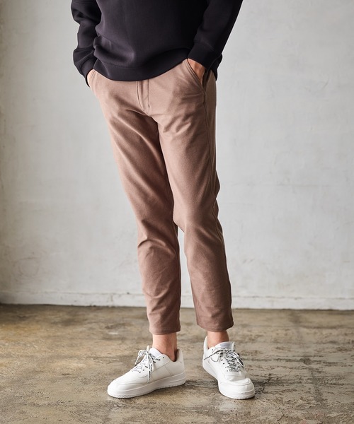 RATTLE TRAP（ラトルトラップ）の「WONDER　SHAPE両面起毛テーパードパンツ（その他パンツ・メンズ・ベージュ/ブラック・S/M/L/LL）」の2枚目の写真