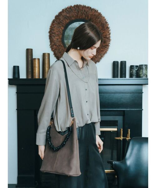 YECCA VECCA（イェッカヴェッカ）の「2wayワンハンドルショルダーバッグ（ショルダーバッグ・レディース・ブラック/グレイッシュベージュ/ブラウン・FREE）」の21枚目の写真