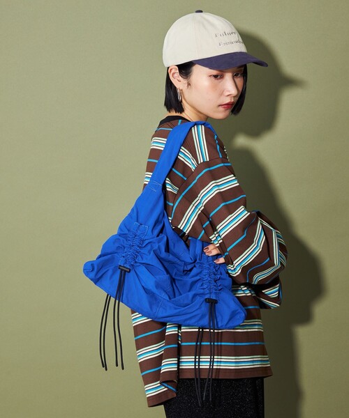 CITEN（シテン）の「【WEB限定】＜CITEN＞シャーリングドロストバッグ（ショルダーバッグ・レディース・ブラック/オレンジ/ロイヤルブルー/ライトグレー・FREE）」の10枚目の写真