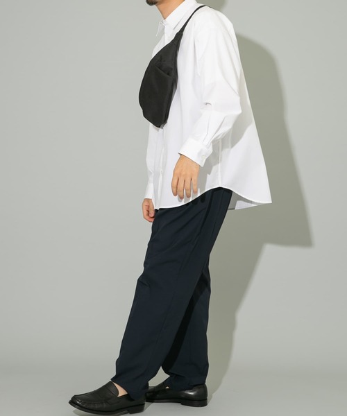 RODE SKO（ロデスコ）の「撥水タックボディバッグ（ショルダーバッグ・メンズ・チャコールグレー/ブラック・ONE）」の4枚目の写真