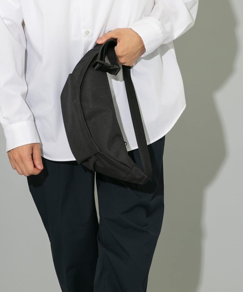 RODE SKO（ロデスコ）の「撥水タックボディバッグ（ショルダーバッグ・メンズ・チャコールグレー/ブラック・ONE）」の15枚目の写真