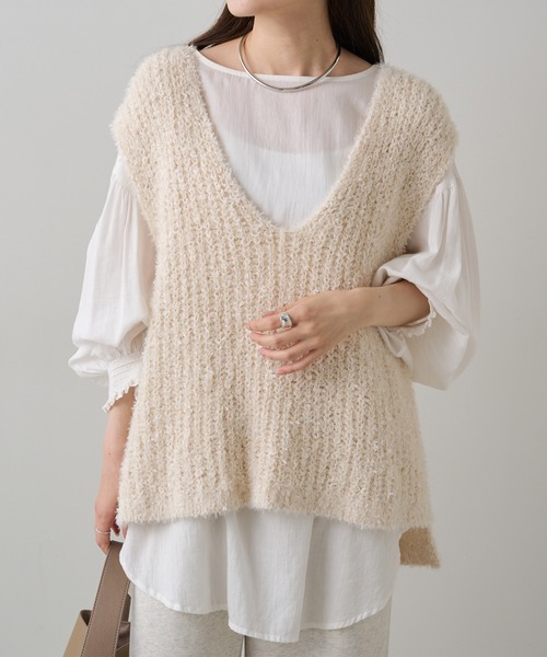 クリームベスト　S　ニット素材　Ｖニット Vネックニットベスト（12-76KK01-205）｜コムサイズム（COMME CA