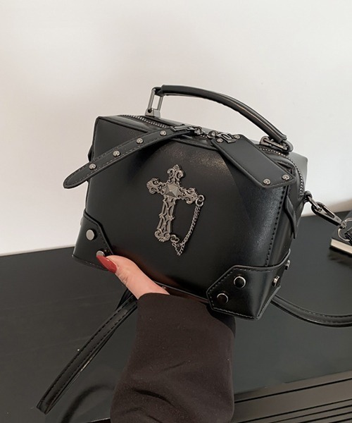 c.u.l(シーユーエル)の「ボックス型 クロスデザイン 2wayショルダーバッグ cula1016(ショルダーバッグ・レディース・ブラック/ブラック系その他・FREE)」の4枚目の写真