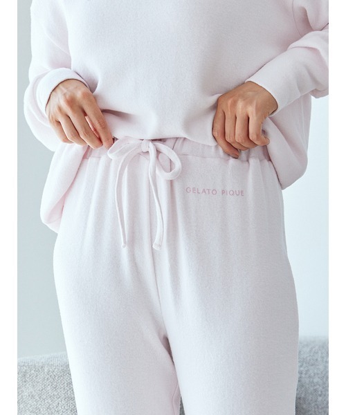 gelato pique（ジェラートピケ）の「スノーロゴロングパンツ（ルーム