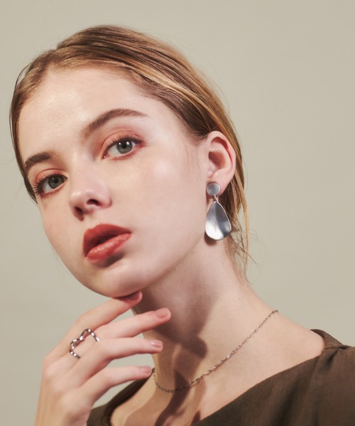 ciite'(シーテ)の「ヘンケイプレート イヤリング (両耳用)(イヤリング・レディース・シルバー/ゴールド/ピンクゴールド・FREE)」の9枚目の写真