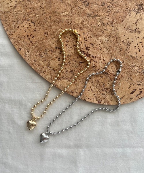 アンティークネックレス30's① セール】ぷっくりメタルハート ＆ ボールチェーンネックレス