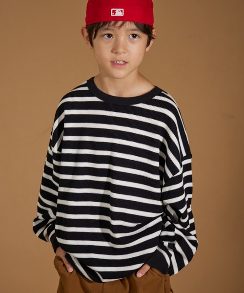 PAIRMANON STREET（ペアマノンストリート）の「【PAIRMANON STREET】アソート プリント ボーダー 刺繍 ワッフル ロンT（Tシャツ/カットソー・キッズ・ブラック/アイボリー/その他/ブラック系その他2/グリーン系その他/ベージュ/ホワイト系その他/レッド/パープル系その他/ブラック系その他/オレンジ系その他・90/120/150/160/100/110/130/140）」の4枚目の写真