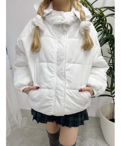 PHILLY（フィリー）の「【PHILLY】フリルフードフェイクダウンジャケット（ブルゾン・レディース・ブラック/ホワイト・FREE）」の3枚目の写真