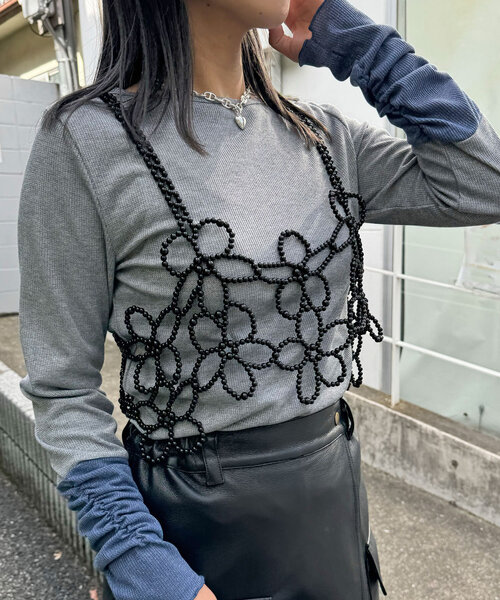 CIAOPANIC(チャオパニック)の「パールビーズフラワービスチェ(Tシャツ/カットソー・レディース・ブラック/ホワイト・ONE SIZE)」の13枚目の写真