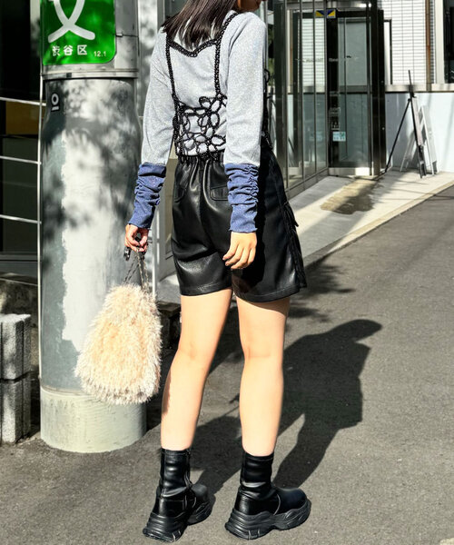 CIAOPANIC(チャオパニック)の「パールビーズフラワービスチェ(Tシャツ/カットソー・レディース・ブラック/ホワイト・ONE SIZE)」の18枚目の写真