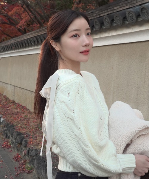 styling/(スタイリング)の「【ZOZOTOWN/USGAI ONLINE限定】リボンケーブルニット(ニット/セーター・レディース・ブラック/グレー/ホワイト/イエロー・FREE)」の11枚目の写真