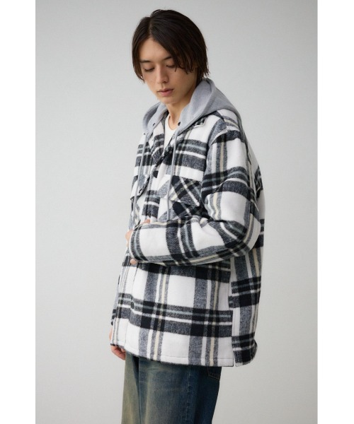AZUL by moussy(アズールバイマウジー)の「中綿キルトCPOジャケット(ブルゾン・メンズ・ブラウン系その他/ブルー系その他/ブラック系その他・FREE)」の5枚目の写真