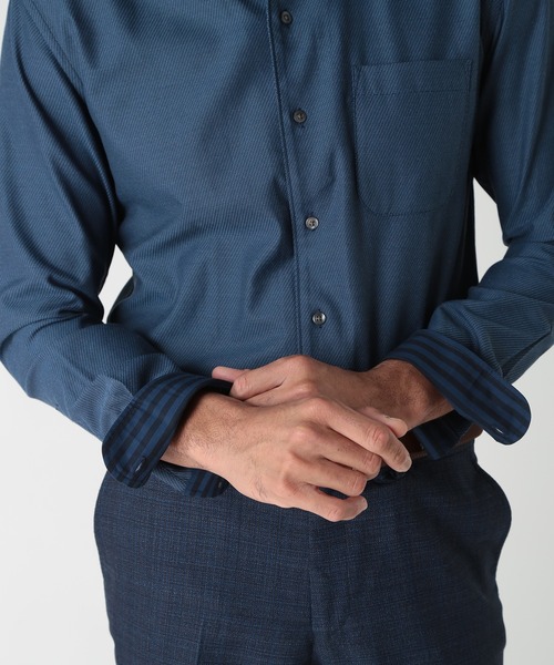 MEN'S BIGI(メンズビギ)の「コットンポリエステルドビーシャツ<EASY CARE>(シャツ/ブラウス・メンズ・ネイビー/ホワイト系その他・02/03)」の8枚目の写真