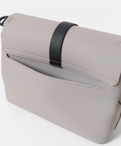 SENSE OF PLACE by URBAN RESEARCH（センスオブプレイスバイアーバンリサーチ）の「GASTON LUGA　Splash Crossbody Bag（ボディバッグ/ウエストポーチ・メンズ・グレー系その他・ONE）」の8枚目の写真