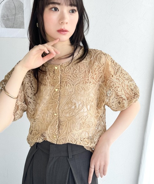 セール】【mily bilet】大人の華やかトップス。ハートボタン使い前後