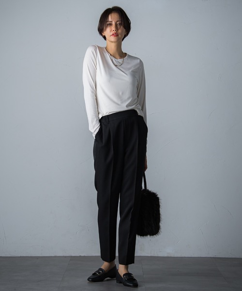 LAUTREAMONT(ロートレアモン)の「【WEB限定】吸湿発熱 なめらかインナー≪洗える≫(Tシャツ/カットソー・レディース・チャコールグレー/ブラック/ベージュ/ブラウン/オフホワイト・9号/11号)」の8枚目の写真