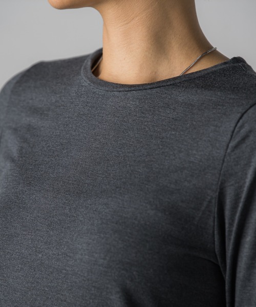 LAUTREAMONT(ロートレアモン)の「【WEB限定】吸湿発熱 なめらかインナー≪洗える≫(Tシャツ/カットソー・レディース・チャコールグレー/ブラック/ベージュ/ブラウン/オフホワイト・9号/11号)」の20枚目の写真