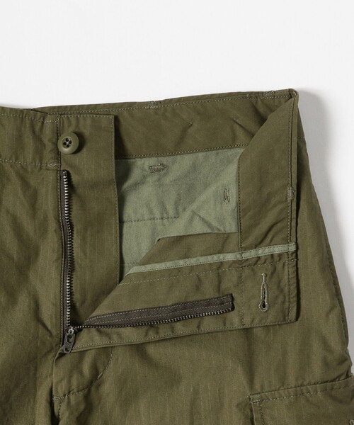 BEAMS PLUS(ビームスプラス)の「【ビームスの百名品】リップストップ ミリタリー 6ポケット パンツ(カーゴパンツ・メンズ・オリーブ/ベージュ・S/M/L/XL)」の7枚目の写真
