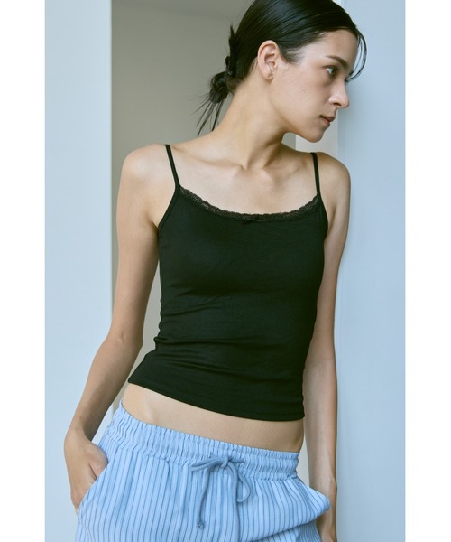 un/neu（アンノイ）の「レースラインカップ付きキャミ（キャミソール・レディース・グレー系その他/ブラック/ホワイト系その他/ホワイト・FREE）」の2枚目の写真