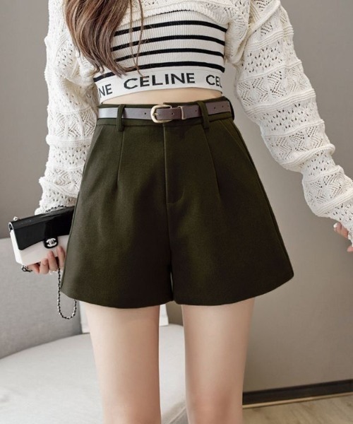 gossip!ロサンゼルス(ゴシップロサンゼルス)の「【サイズあり】ウールライク ヴィンテージ ハイウエスタック 厚手ショートパンツ(ベルト付)秋冬の定番アイテム)(その他パンツ・レディース・ブラック/カーキ/グレー・S/M/L/XL)」の12枚目の写真