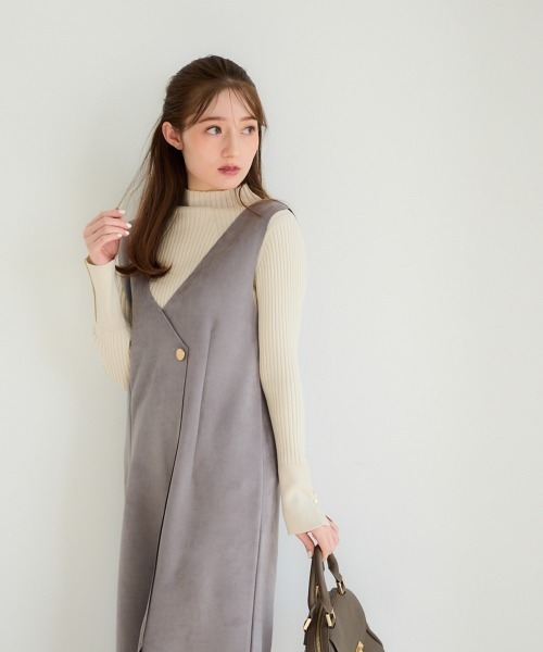 12Twelve Agenda（トゥエルブ　アジェンダ）の「Vネックラップ風スエードジャンスカ（ジャンパースカート・レディース・グレイッシュベージュ/チャコールグレー/ブルー/グリーン・M）」の16枚目の写真