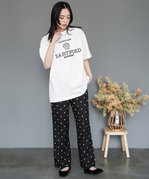 mili an deni(ミリアンデニ)の「半袖カレッジプリントTシャツ(Tシャツ/カットソー・レディース・ブラック/オフホワイト/チャコールグレー・M/L)」の7枚目の写真