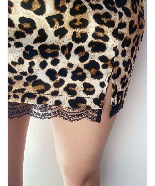 EVRIS（エヴリス）の「レオパードスリットミニスカート（スカート・レディース・ベージュ/グレー・MEDIUM/SMALL）」の3枚目の写真