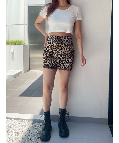 EVRIS（エヴリス）の「レオパードスリットミニスカート（スカート・レディース・ベージュ/グレー・MEDIUM/SMALL）」の5枚目の写真