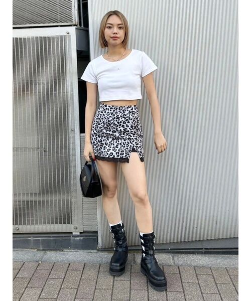 EVRIS（エヴリス）の「レオパードスリットミニスカート（スカート・レディース・ベージュ/グレー・MEDIUM/SMALL）」の14枚目の写真