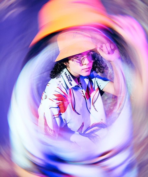 glamb（グラム）の「Neon Bucket Hat / ネオンバケットハット（ハット・メンズ・イエロー/ブルー/オレンジ/ブラック・FREE）」の17枚目の写真