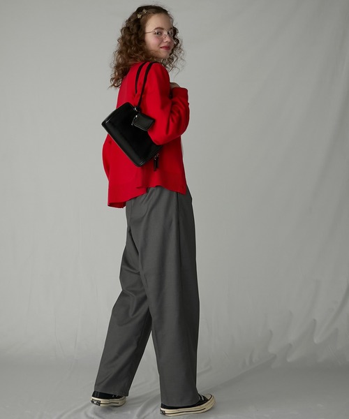BONLECILL Marche(ボンルシールマルシェ)の「【BONLECILL Marche】ミニポーチ付き ロングハンドルスクエアボストンバッグ(ボストンバッグ・レディース・ブラック/ブラウン/レッド・FREE)」の4枚目の写真