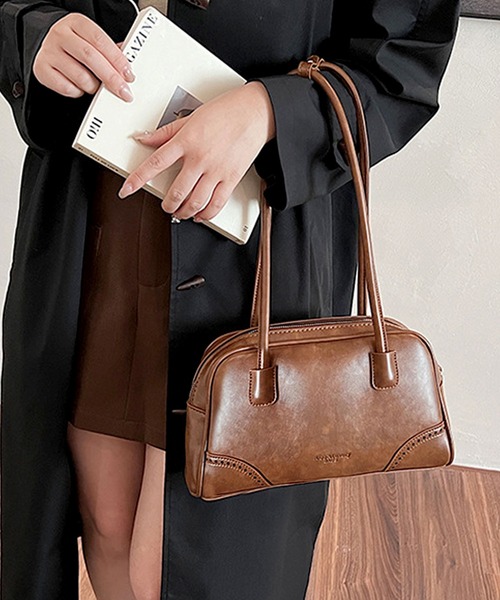 florist（フローリスト）の「【軽い◎・500mlペットボトル収納可】エンボスロゴレザーライクボストンバッグ/ショルダーバッグ（ボストンバッグ・レディース・ダークウッド/キャメル/ブラック/ライトブラウン・FREE）」の13枚目の写真