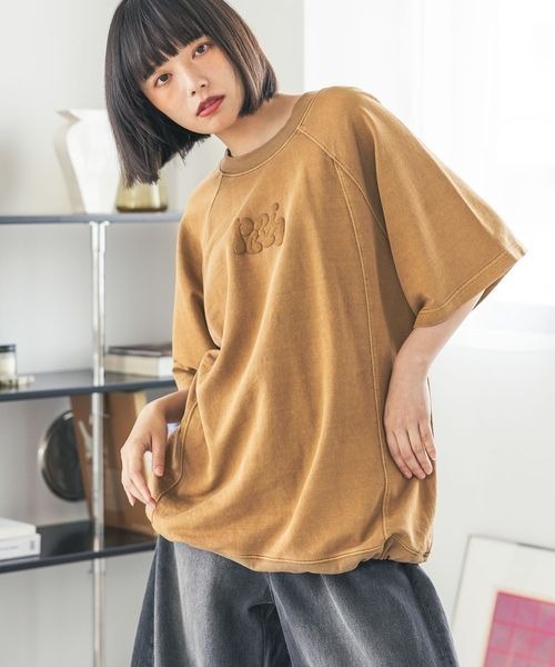 PBLIM（ページボーイリム）の「《UNISEX》プックリロゴTシャツ（Tシャツ/カットソー・レディース・ブルー/チャコールグレー/マスタード・MEDIUM/LARGE）」の3枚目の写真