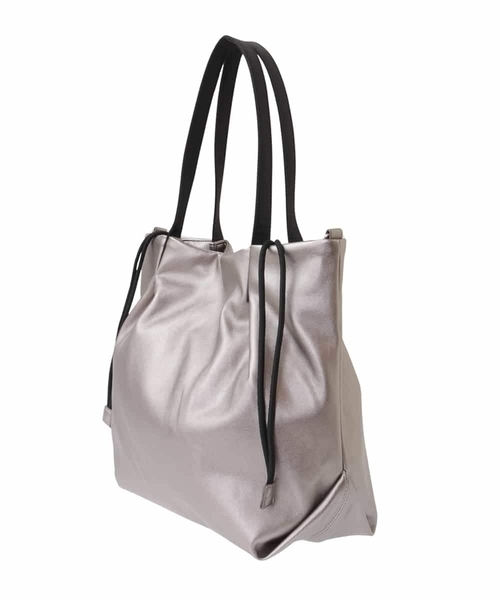 a.v.v（アーヴェヴェ）の「フェイクレザートート（トートバッグ・レディース・アイボリー/チャコールグレー・38）」の8枚目の写真