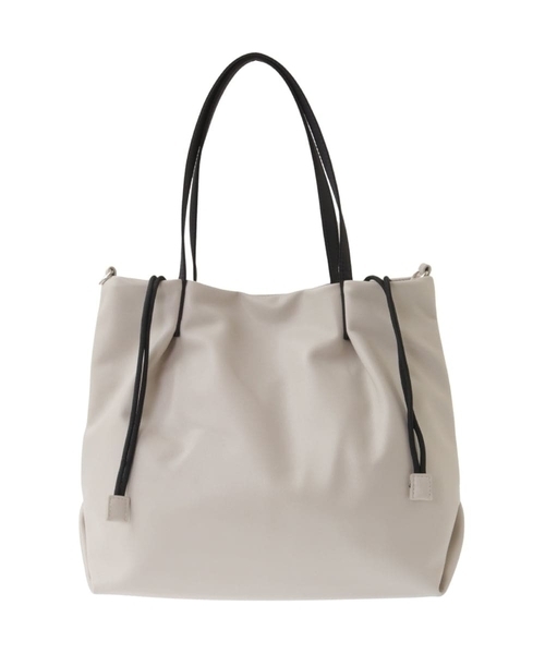 a.v.v（アーヴェヴェ）の「フェイクレザートート（トートバッグ・レディース・アイボリー/チャコールグレー・38）」の17枚目の写真